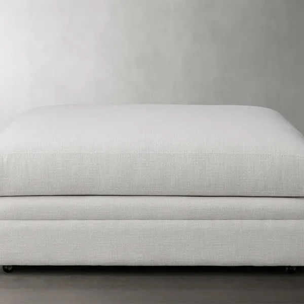 Pavo Ottoman