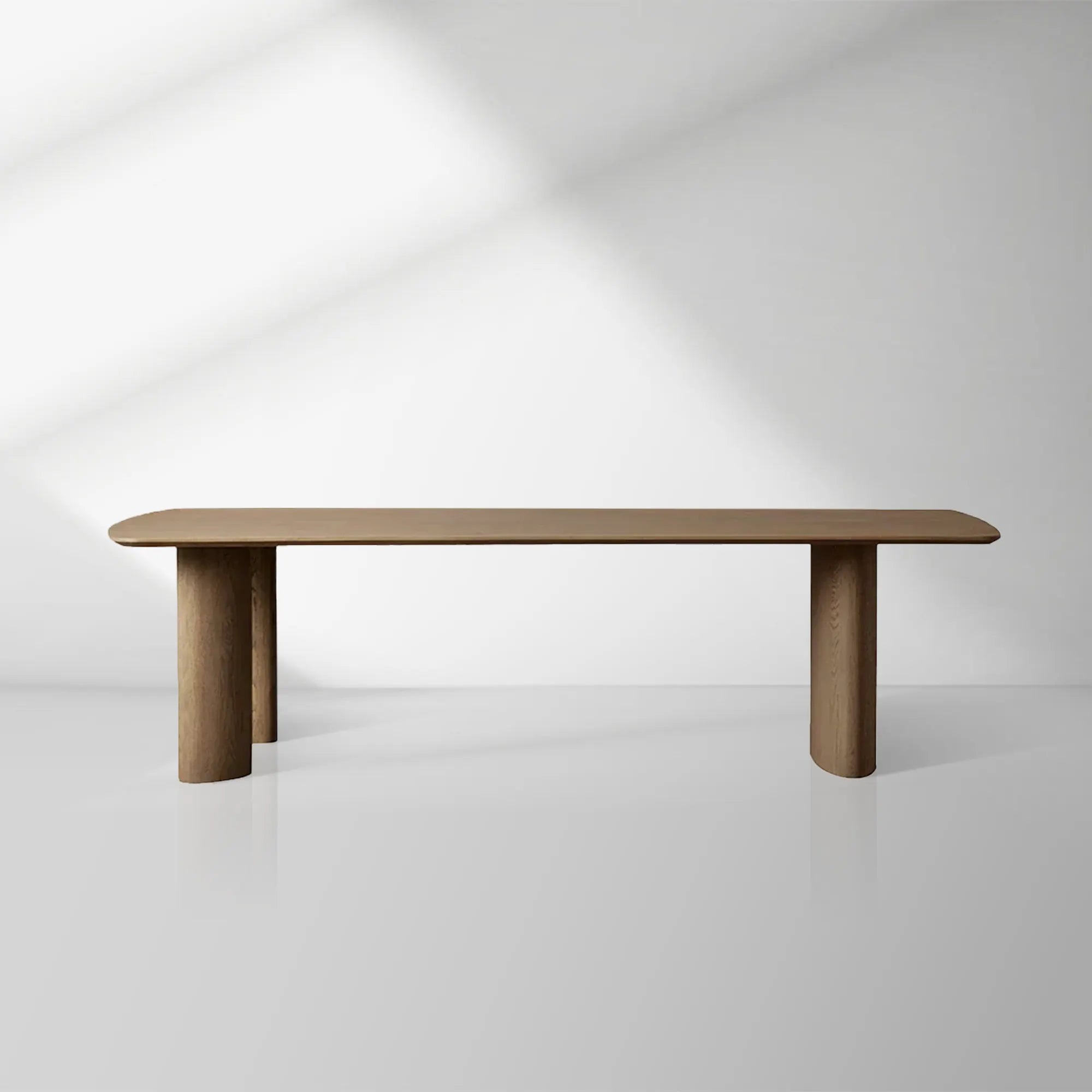 2000x2000_20250912_22_1_ee732ef9-6a9e-451e-9334-8e8835224114.jpg Theo Curved Oak Wood Dining Table with Sculptural Base - Image 1