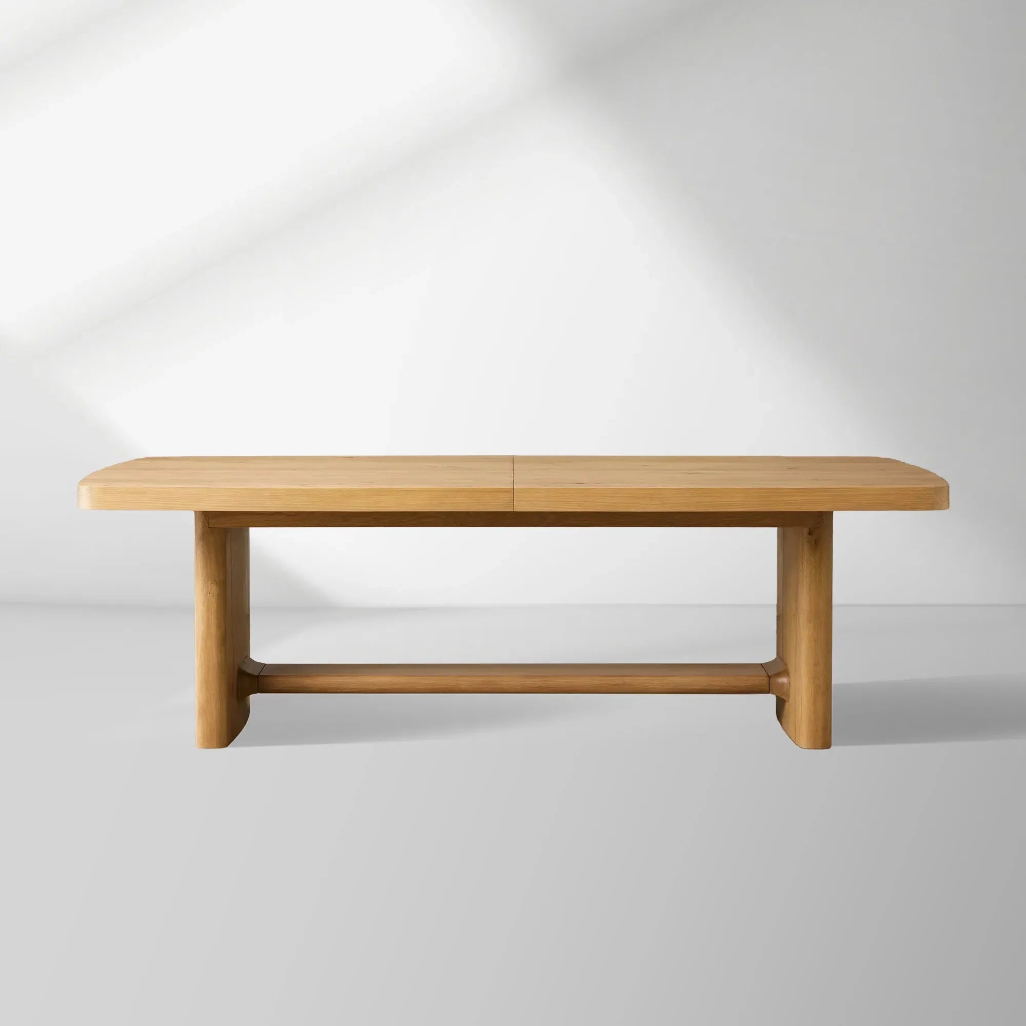 2000x2000_HL_20260120_1_7e5d09d8-abd6-4636-90a4-ffc247893271.jpg Redding Extending Dining Table with Solid Oak Wood & Two Self-Storing Leaves - Image 1